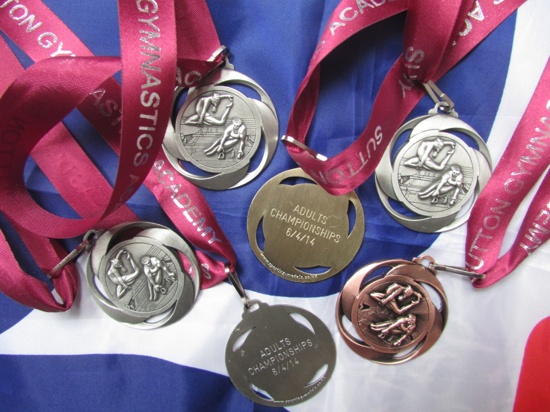 STK Sport - 6 medals at the 2014 Sutton Gymnastics Academy