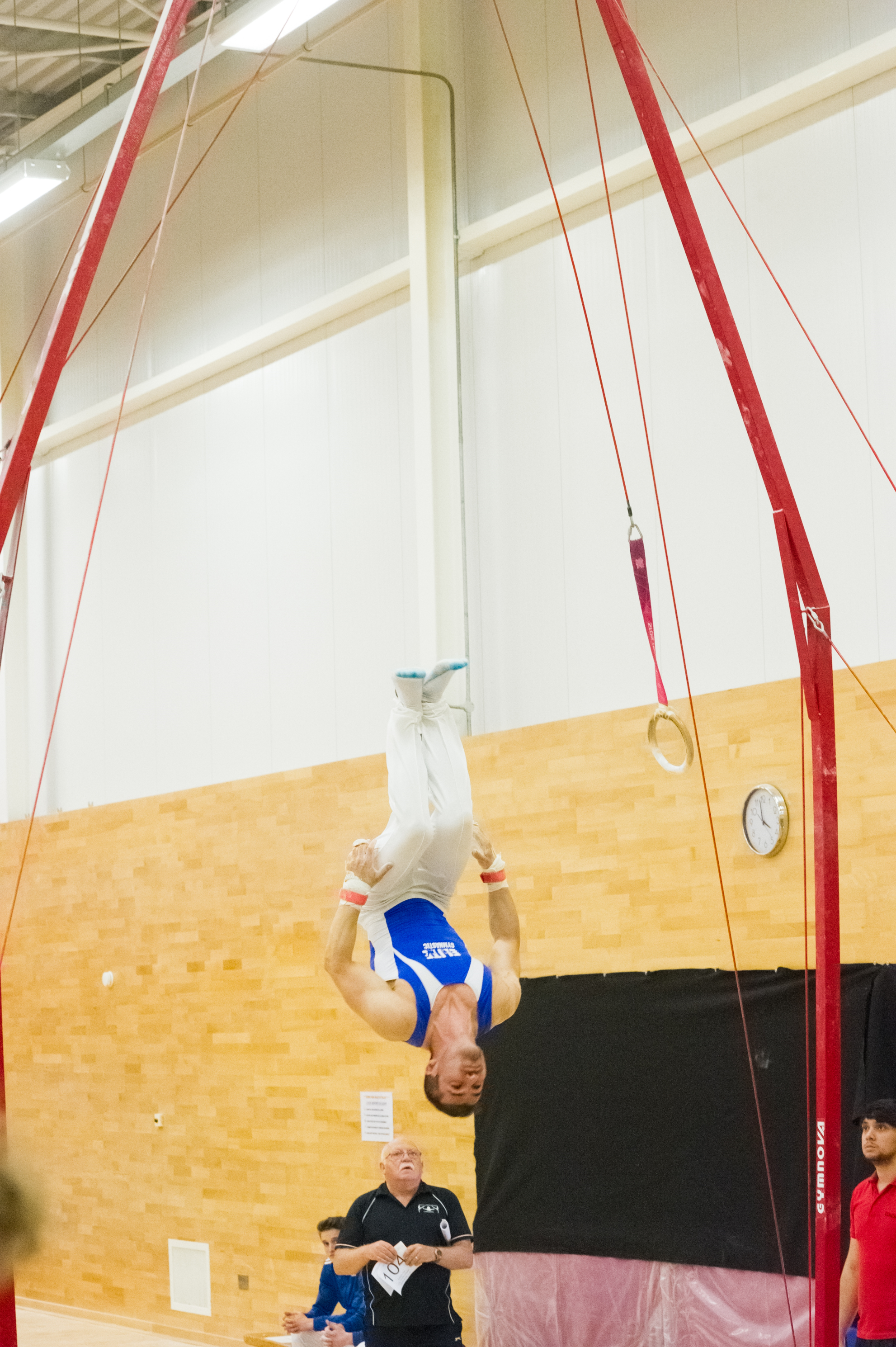 Dismount on the Rings at the London Open - Westminster Cup