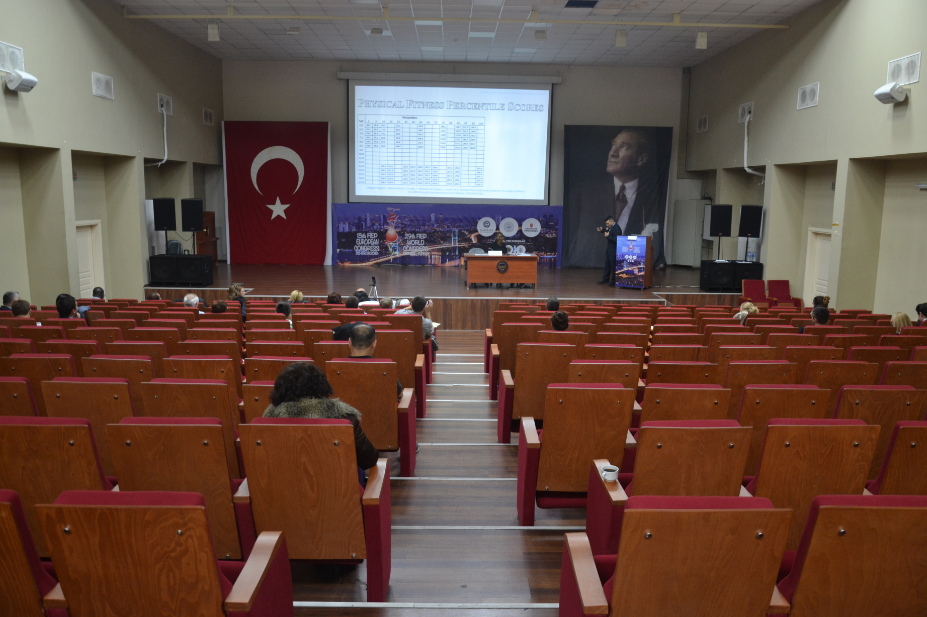 Dr Stefan Kolimechkov speaks at Marmara University in Istanbul